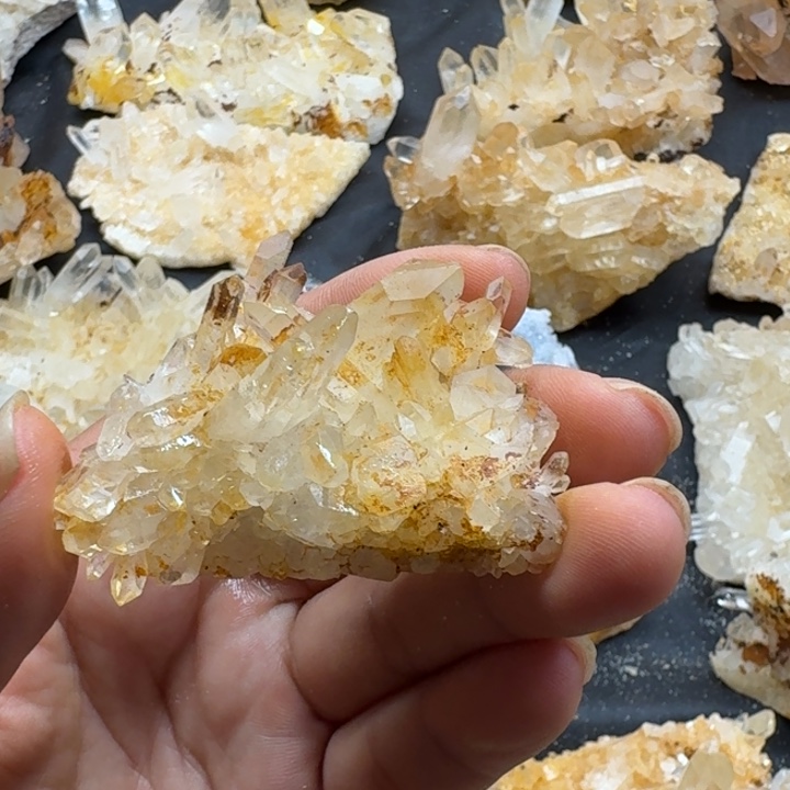 蛐***子珠宝半成品未镶嵌水晶