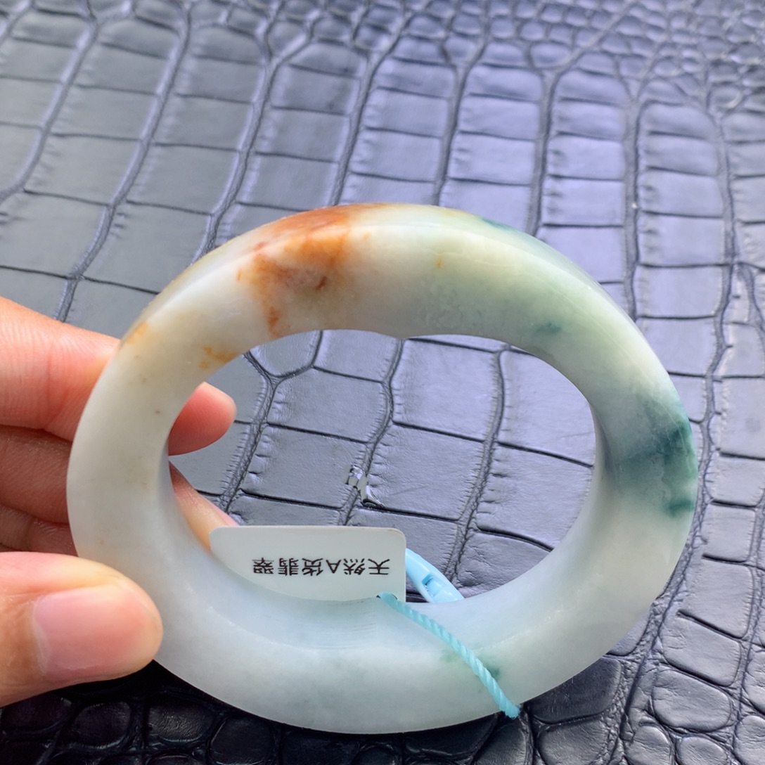 未镶嵌翡翠手镯定制翡翠