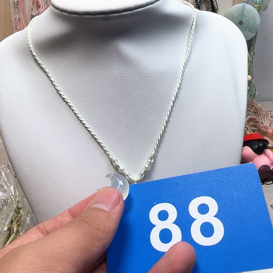 是***~蛇纹石玉合金颈饰