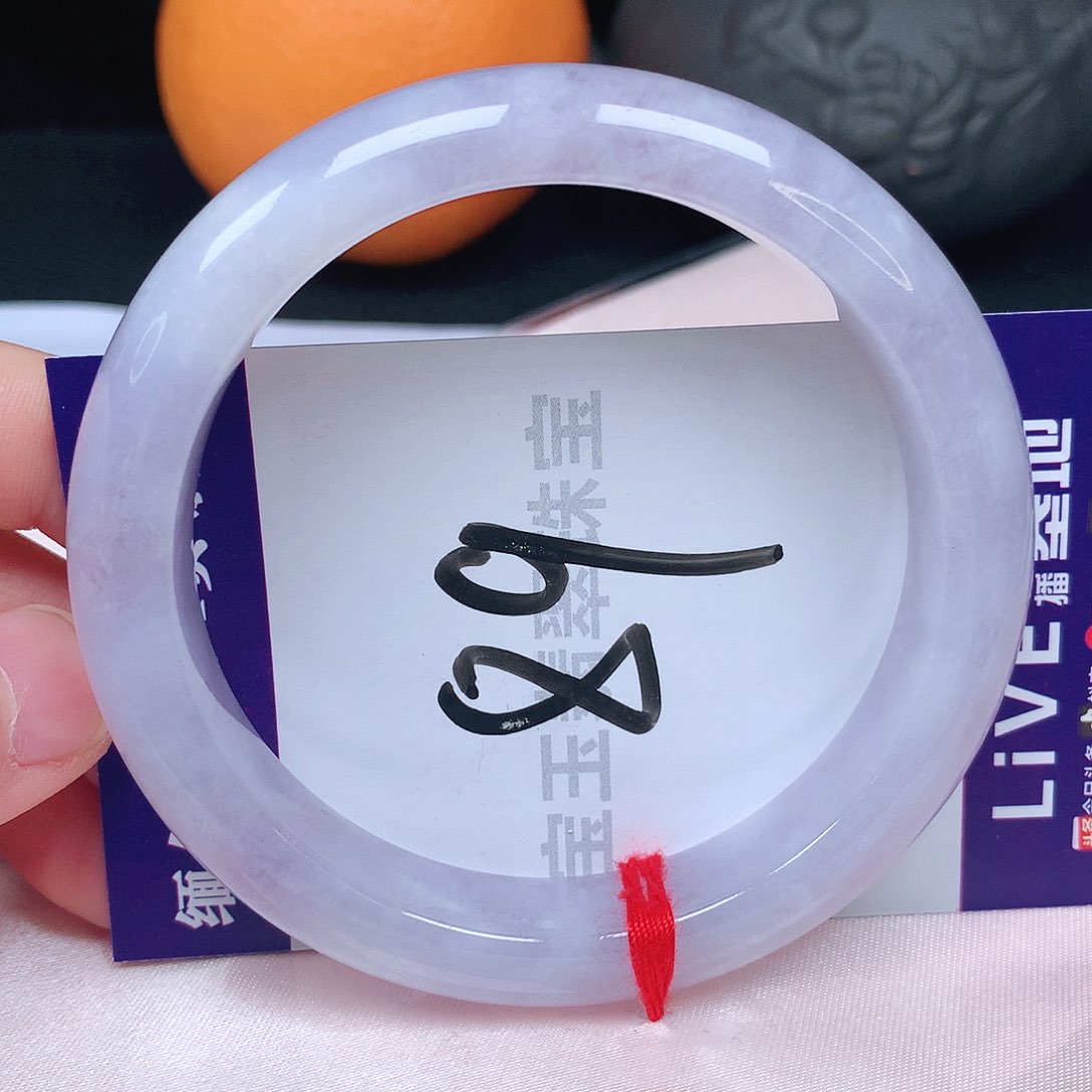 翡翠手镯未镶嵌60圈口