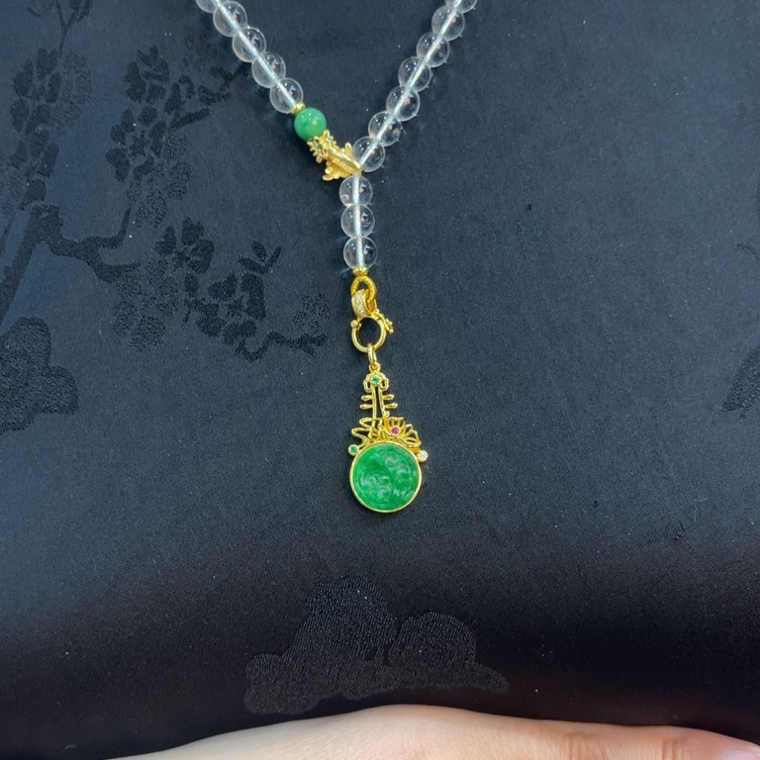 翡翠颈饰未镶嵌吊坠