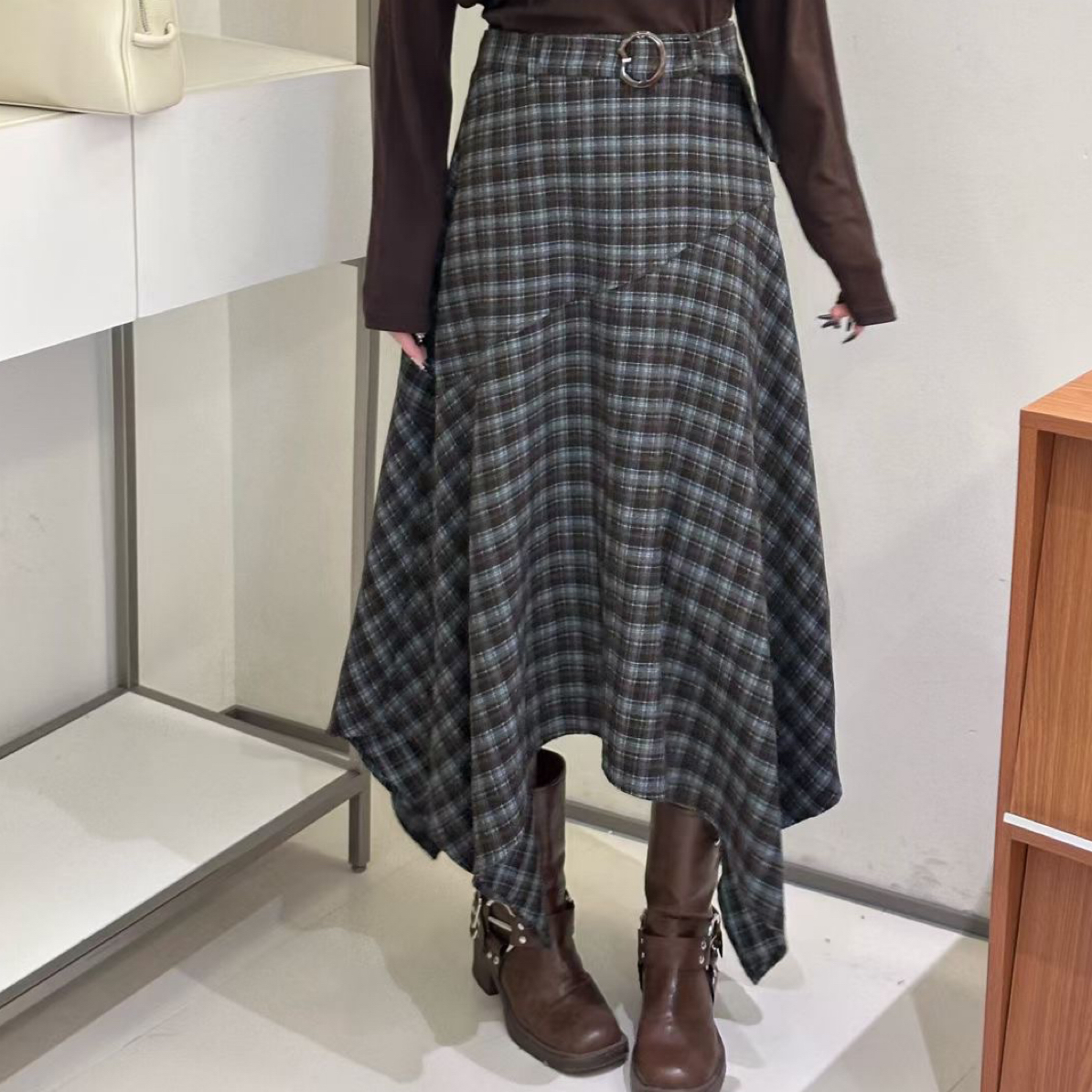 【 欧伦格调 】秋季新品复古时尚大牌系绳腰带中裙