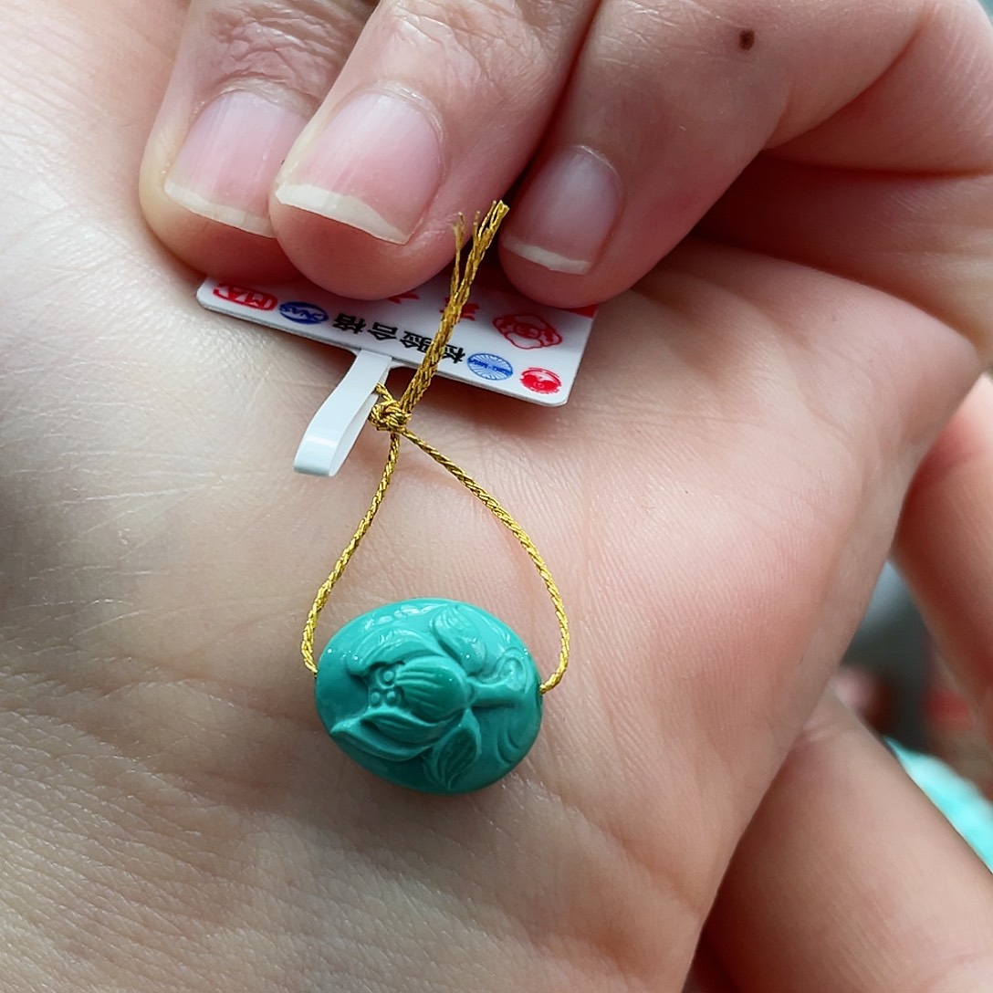 绿松石颈饰未镶嵌