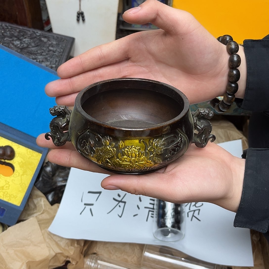 大叶紫檀（黑酸枝木类）