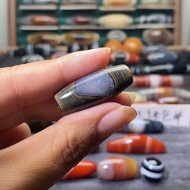 童***虎玛瑙/玉髓未镶嵌吊坠(不含链)