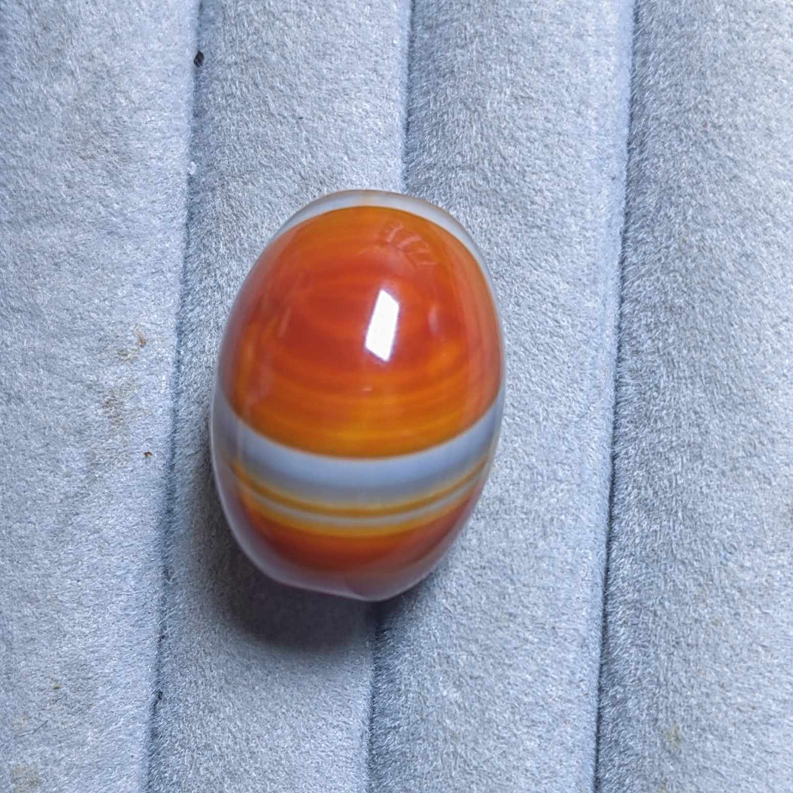 缠丝玛瑙，三眼三阳开泰枣珠，尺寸约：27.6mm×20mm