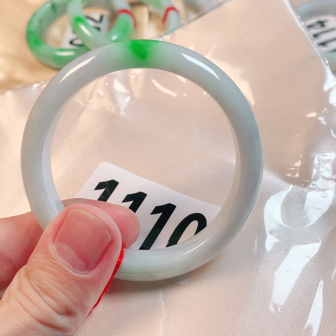 翡翠手镯未镶嵌翡翠手镯1110