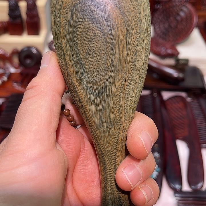 奥氏黄檀（白酸枝）绿檀木气垫梳子