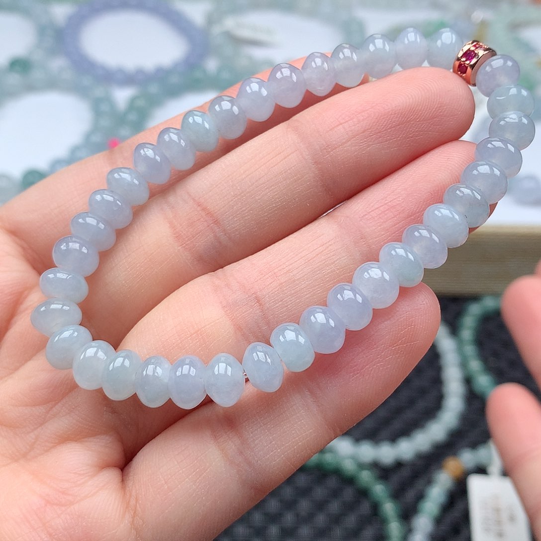 翡翠手链未镶嵌翡翠