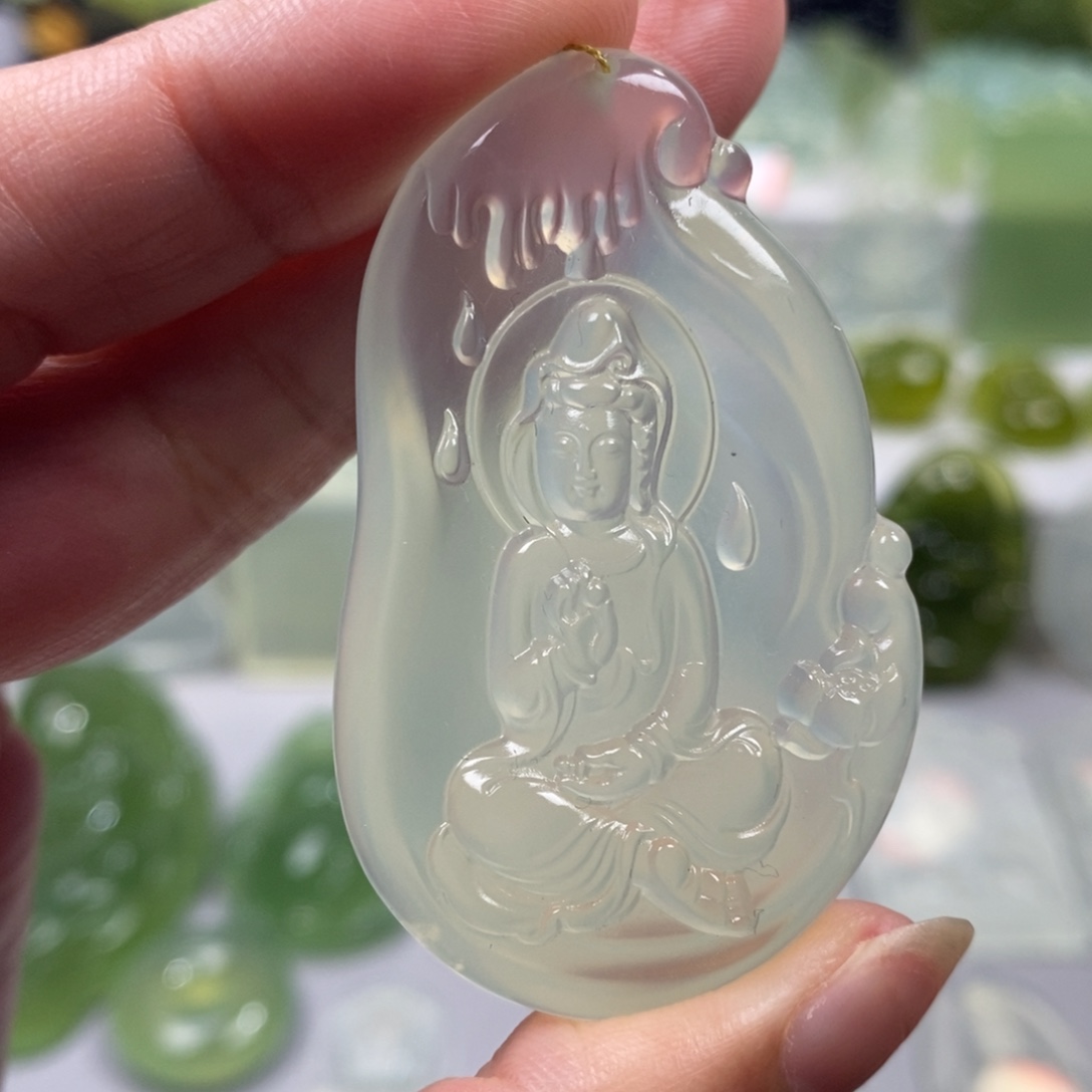 蛇纹石玉未镶嵌颈饰