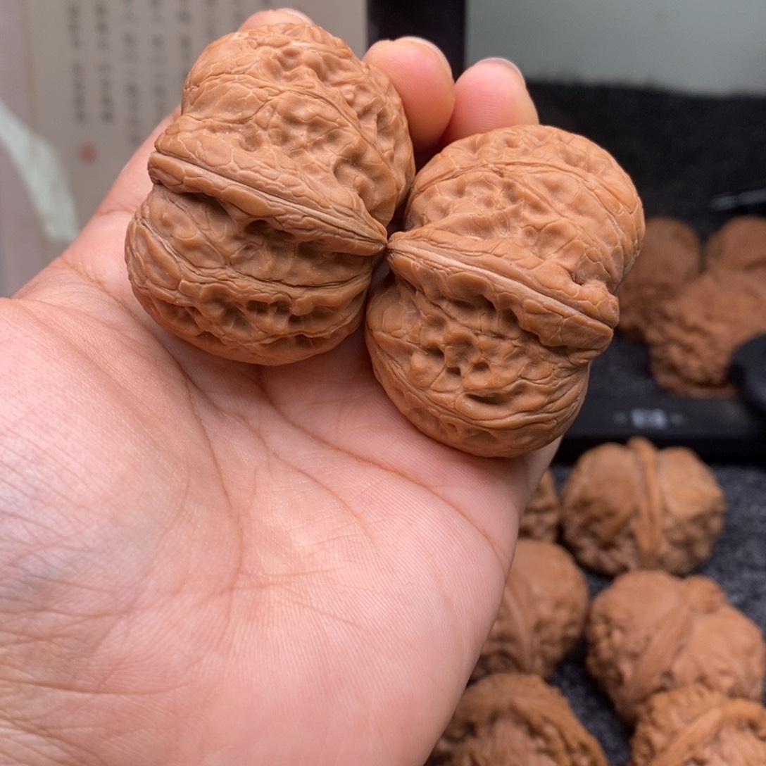 文玩核桃把件45元宝