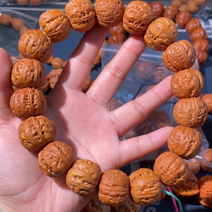 【闪购商品】文玩核桃手串……9
