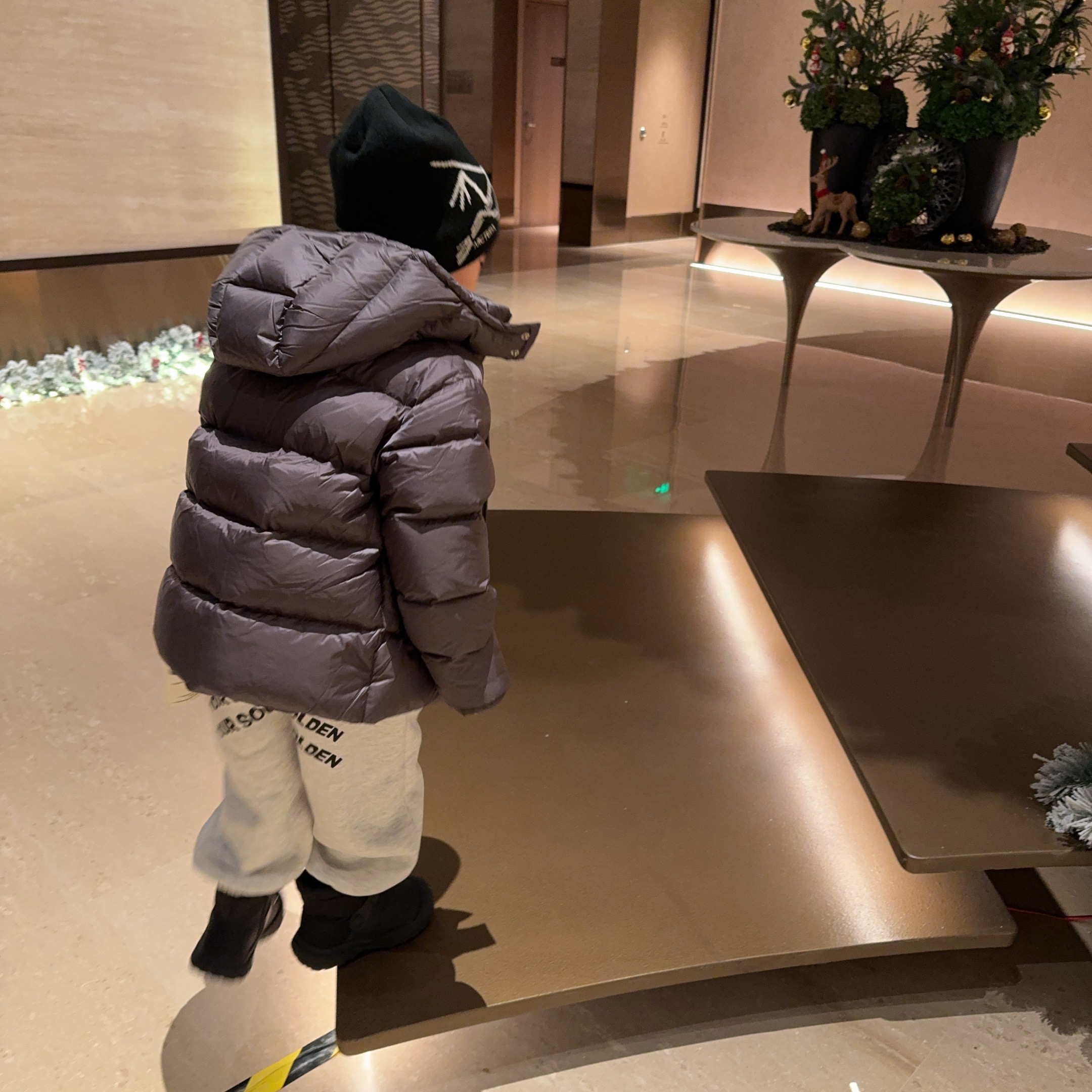 现 儿童冬季连帽加厚保暖时尚洋气灰色90白鸭绒轻便羽绒服0198