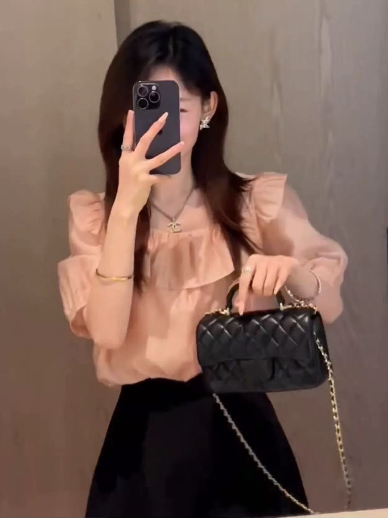 法式设计感荷叶边泡泡袖衬衫女夏季时尚简约减龄小衫别致雪纺上衣