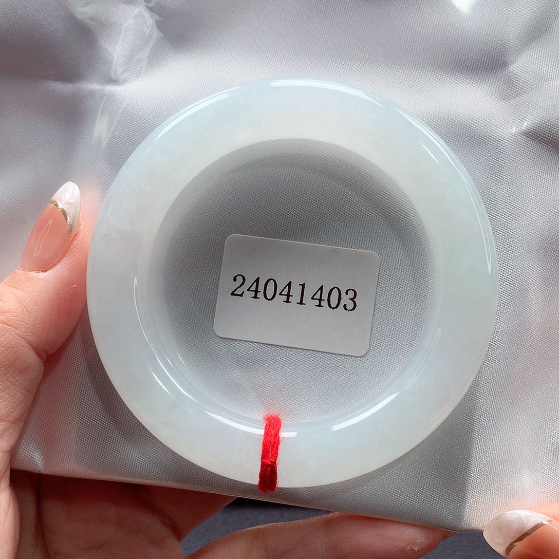 未镶嵌手镯（圆镯）翡翠99号，天然A货翡翠手镯