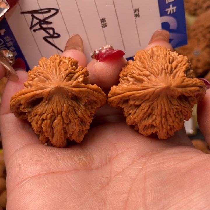 桃核吊坠粗筋虎粗筋虎