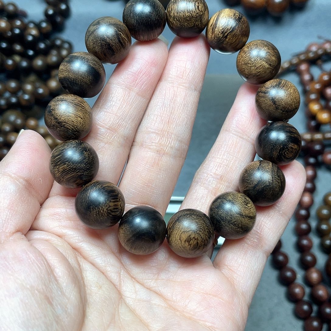 沉香手串静****?白棋瘤疤1.5