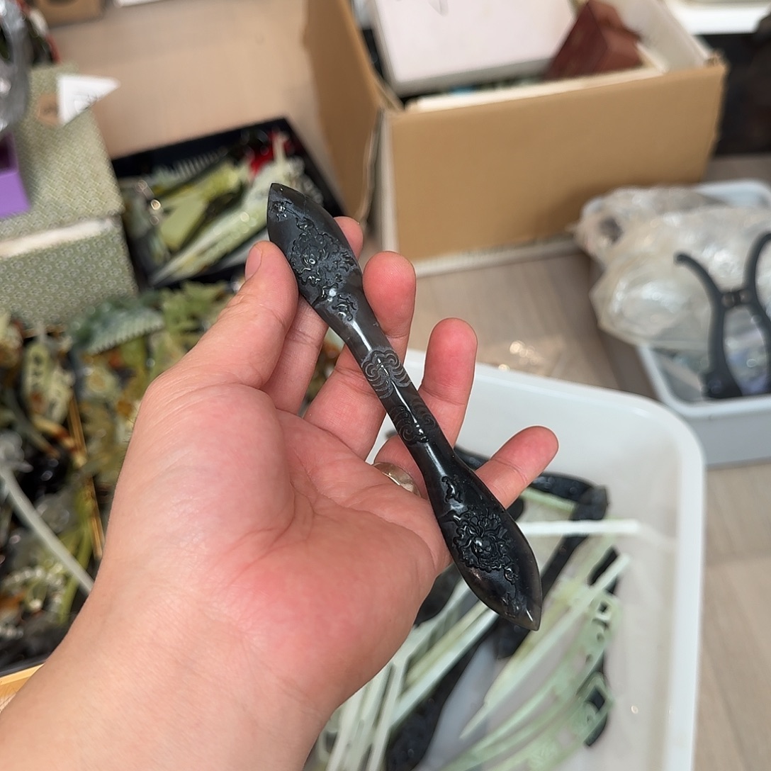 蛇纹石玉未镶嵌发饰
