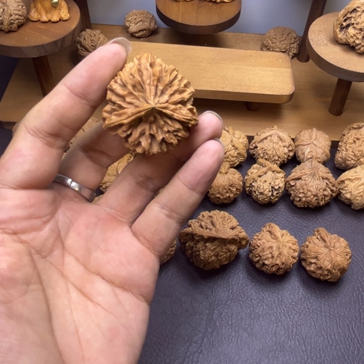 放***铁吊坠桃核状元观三棱