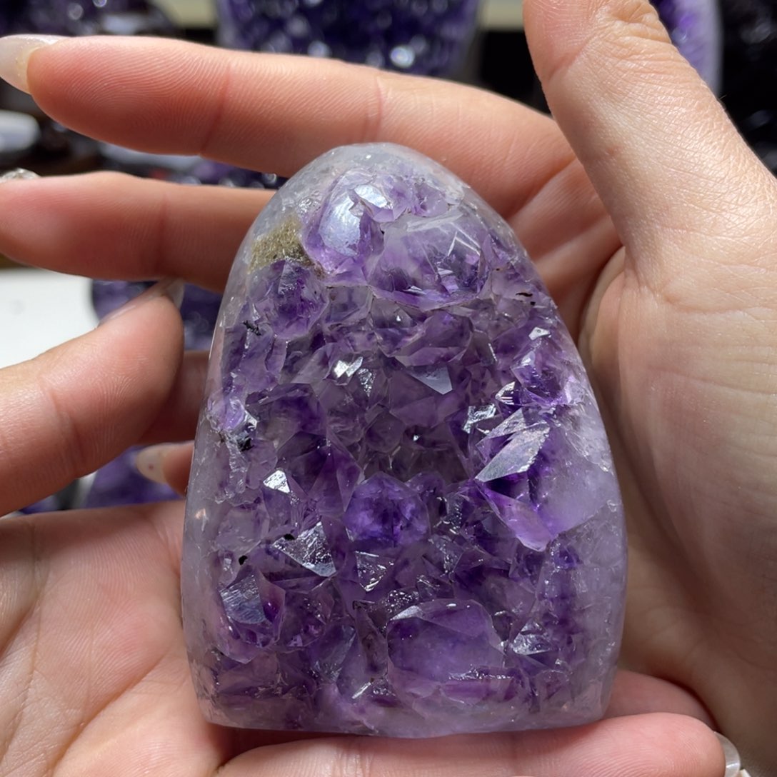 紫晶大型摆件（非配饰）未镶嵌