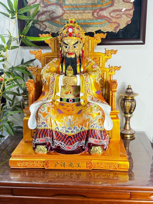 黄色仿瓷龙五爷广济龙王菩萨佛像店铺开业桌面招财摆件