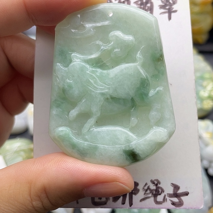 颈饰未镶嵌翡翠天然翡翠
