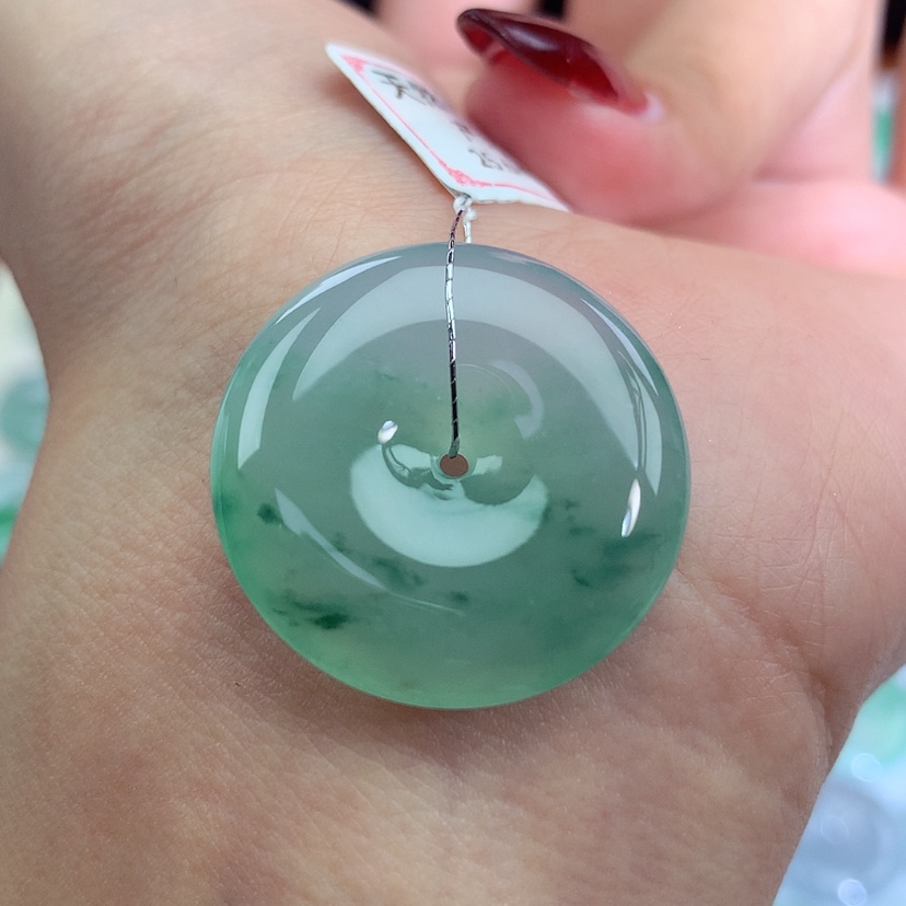 【闪购商品】翡翠吊坠(不含链)未镶嵌