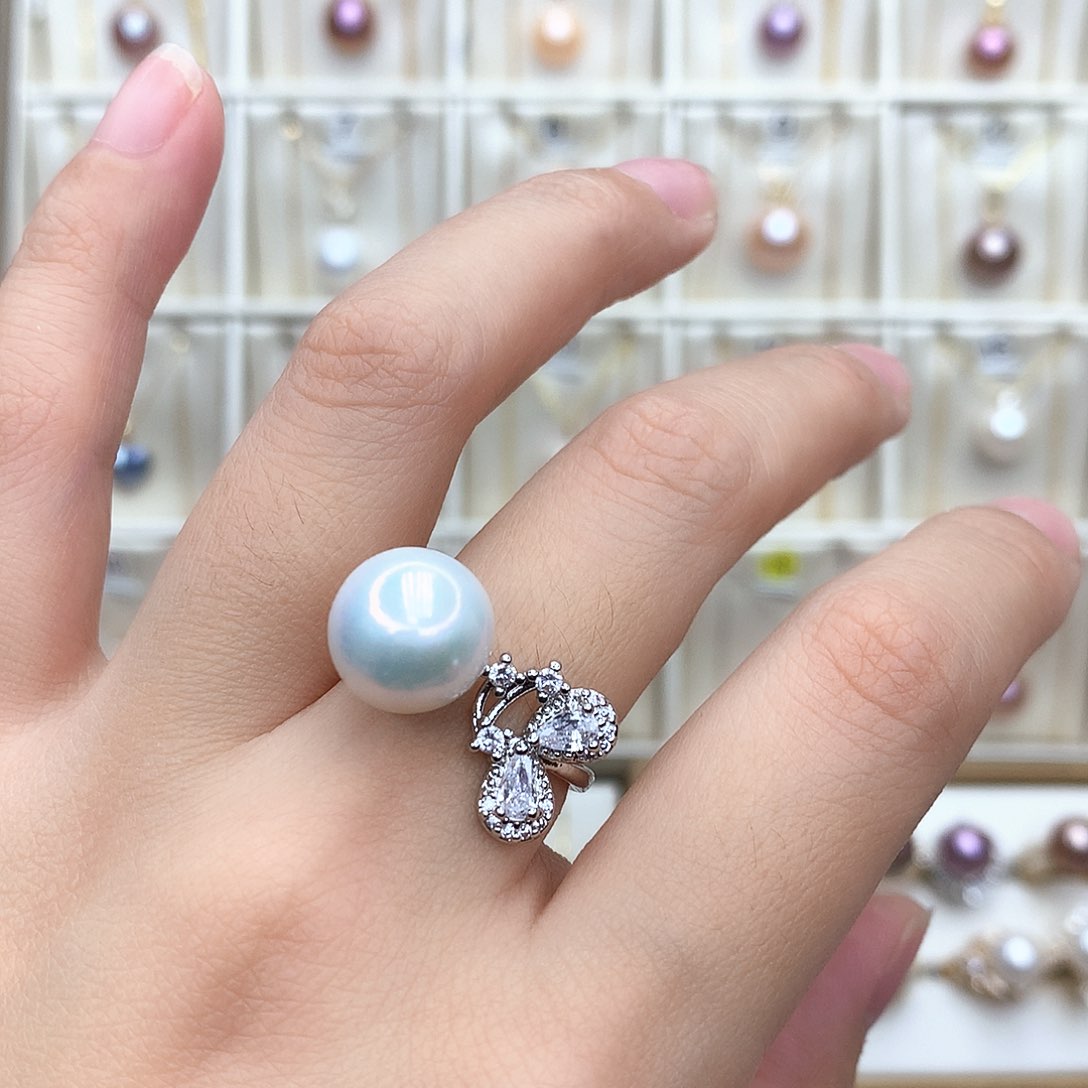 淡水珍珠颈饰合金