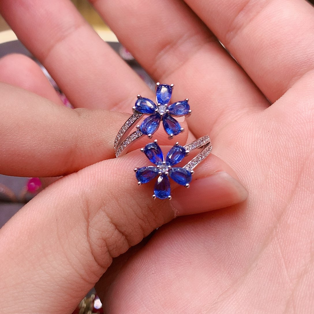 蓝宝石戒指银S925镶嵌