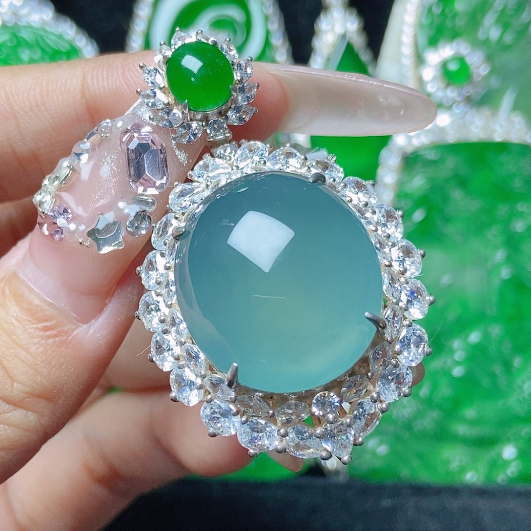 颈饰银S925镶嵌翡翠          