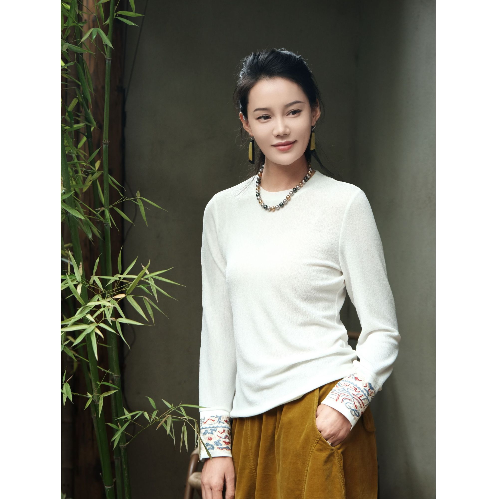 彩彩美学定制【影子-黑/白】新中式国风百搭醋酸拼接小衫WY-A014