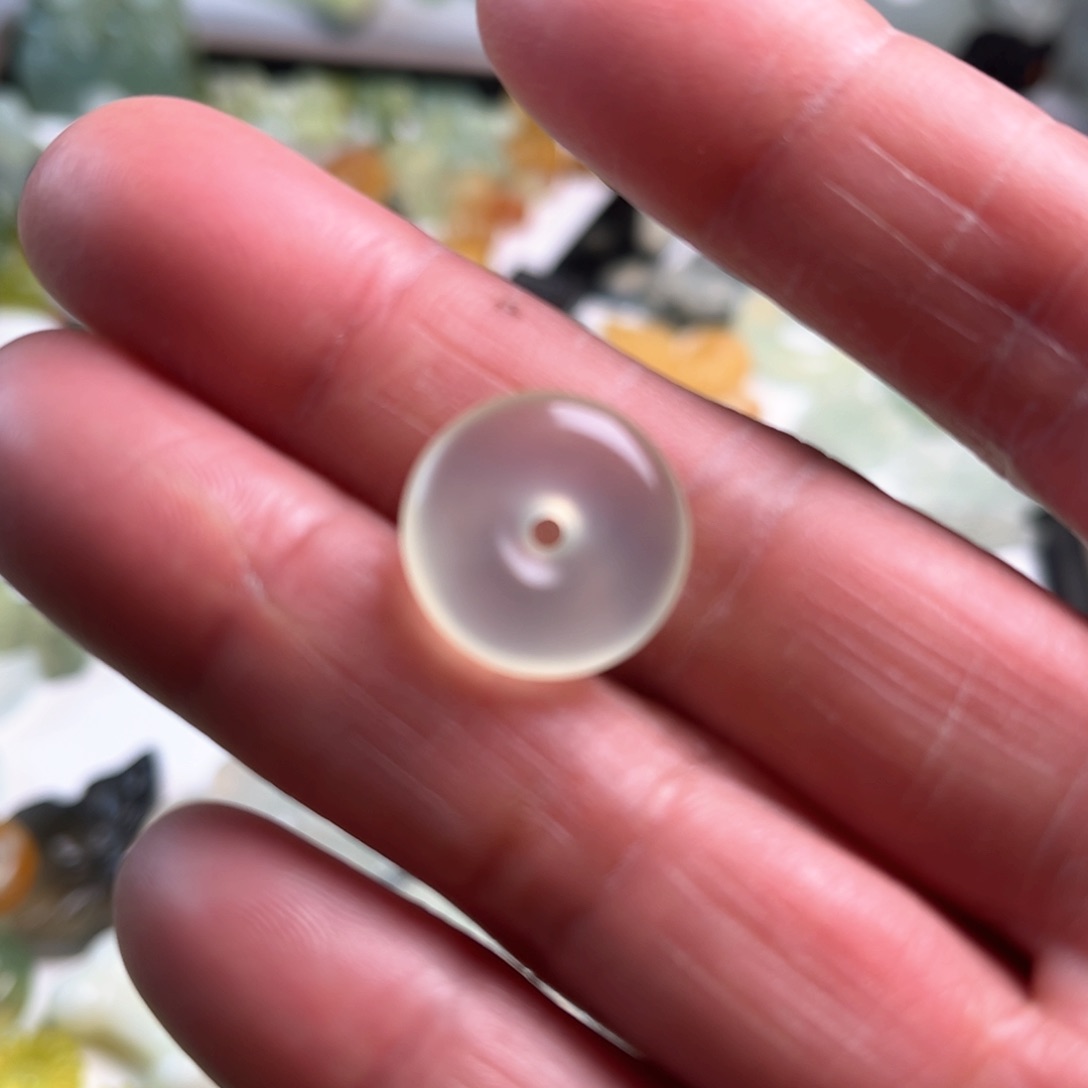 蛇纹石玉原石未镶嵌