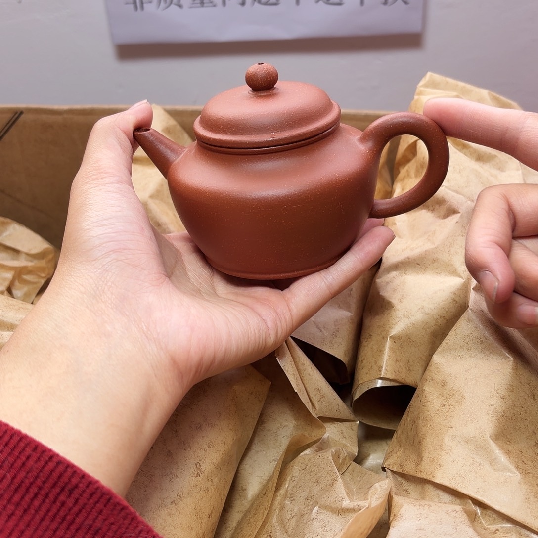 甄选宜兴本土紫砂壶