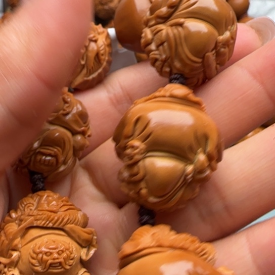 王****手串橄榄核橄榄雕工艺的
