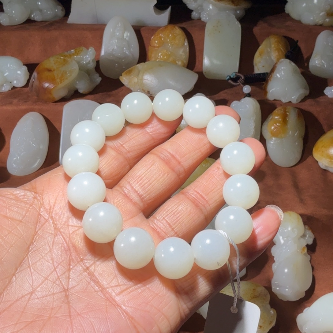 顺***7和田玉未镶嵌手链