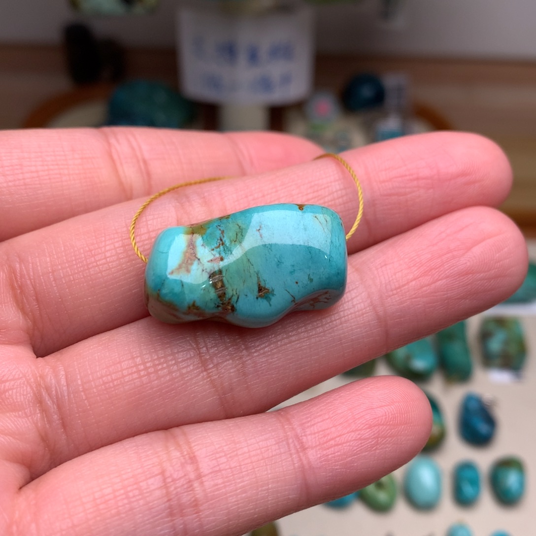 绿松石未镶嵌珠宝奇石