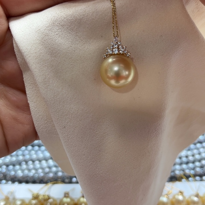 海水珍珠吊坠(不含链)18K金镶嵌