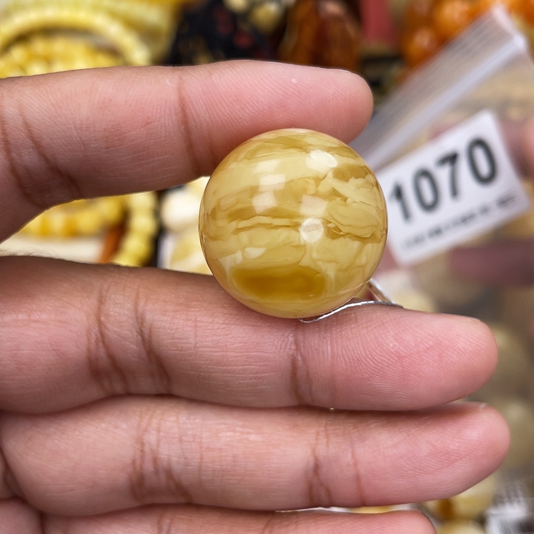 蜜蜡未镶嵌珠宝奇石粉坑24.6