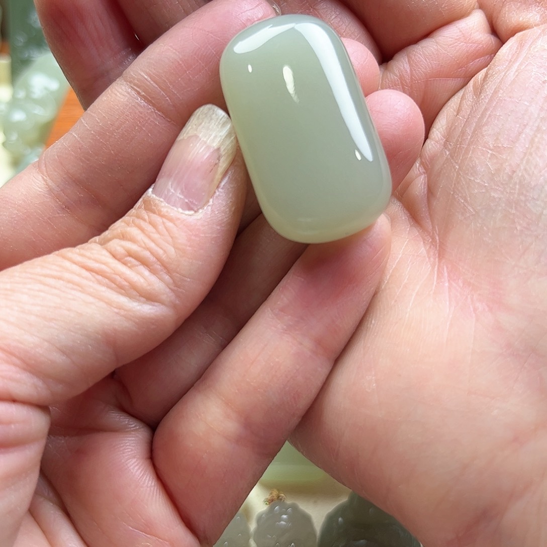 和田玉挂件未镶嵌