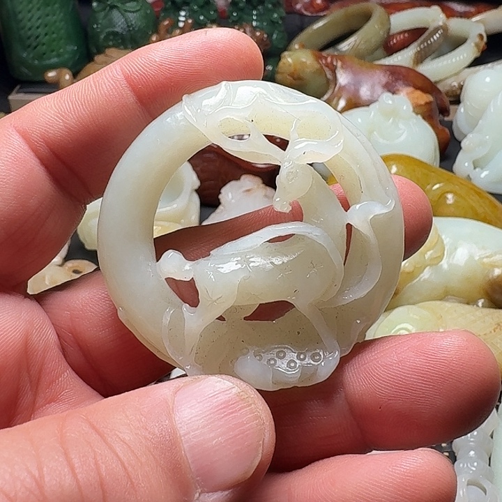 和田玉未镶嵌挂件