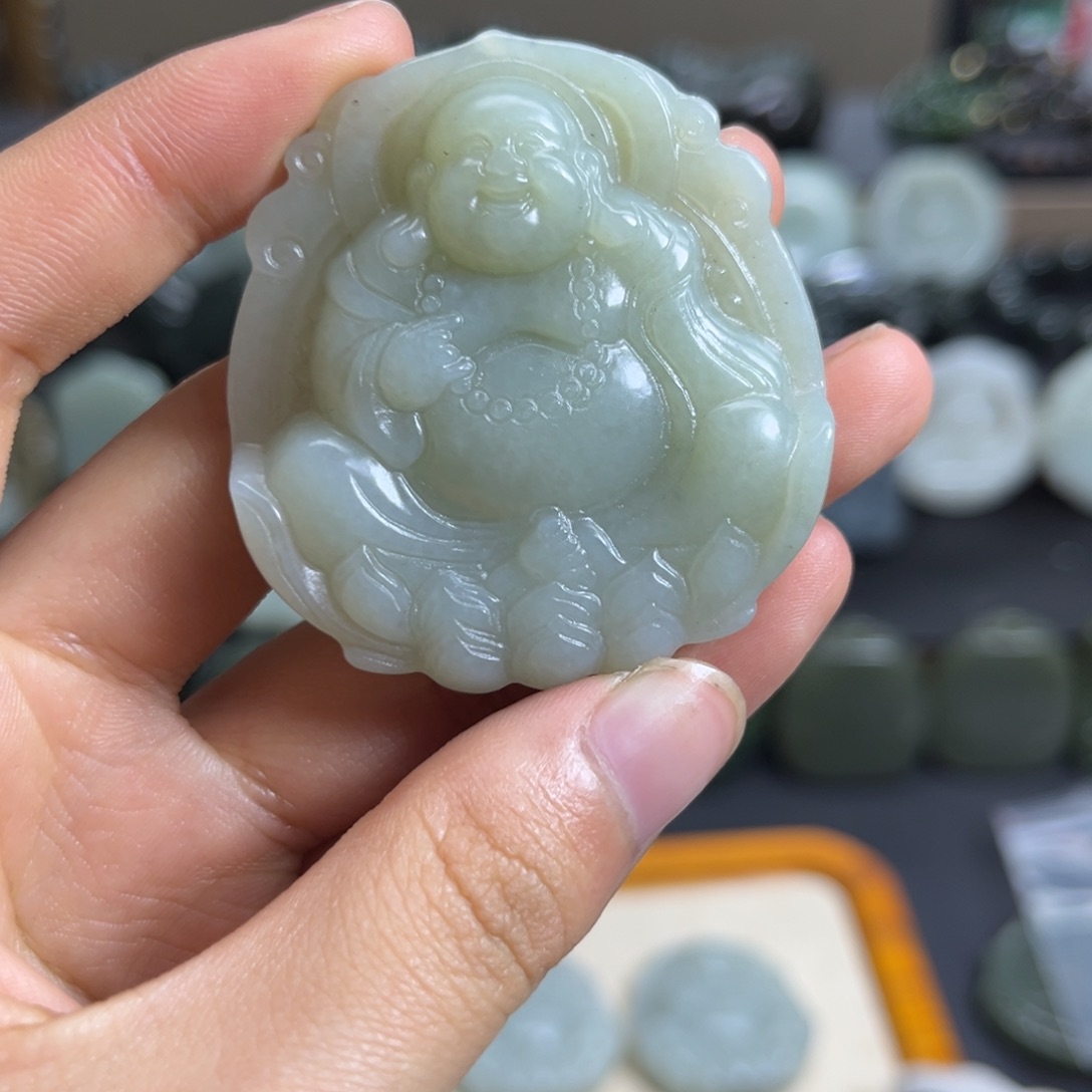 用***7和田玉未镶嵌颈饰