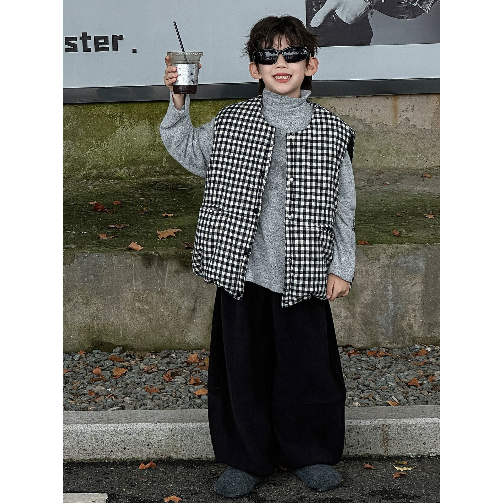 T雷西: M儿童深秋新款韩版潮流洋气时尚百搭加厚保暖格子棉马甲潮