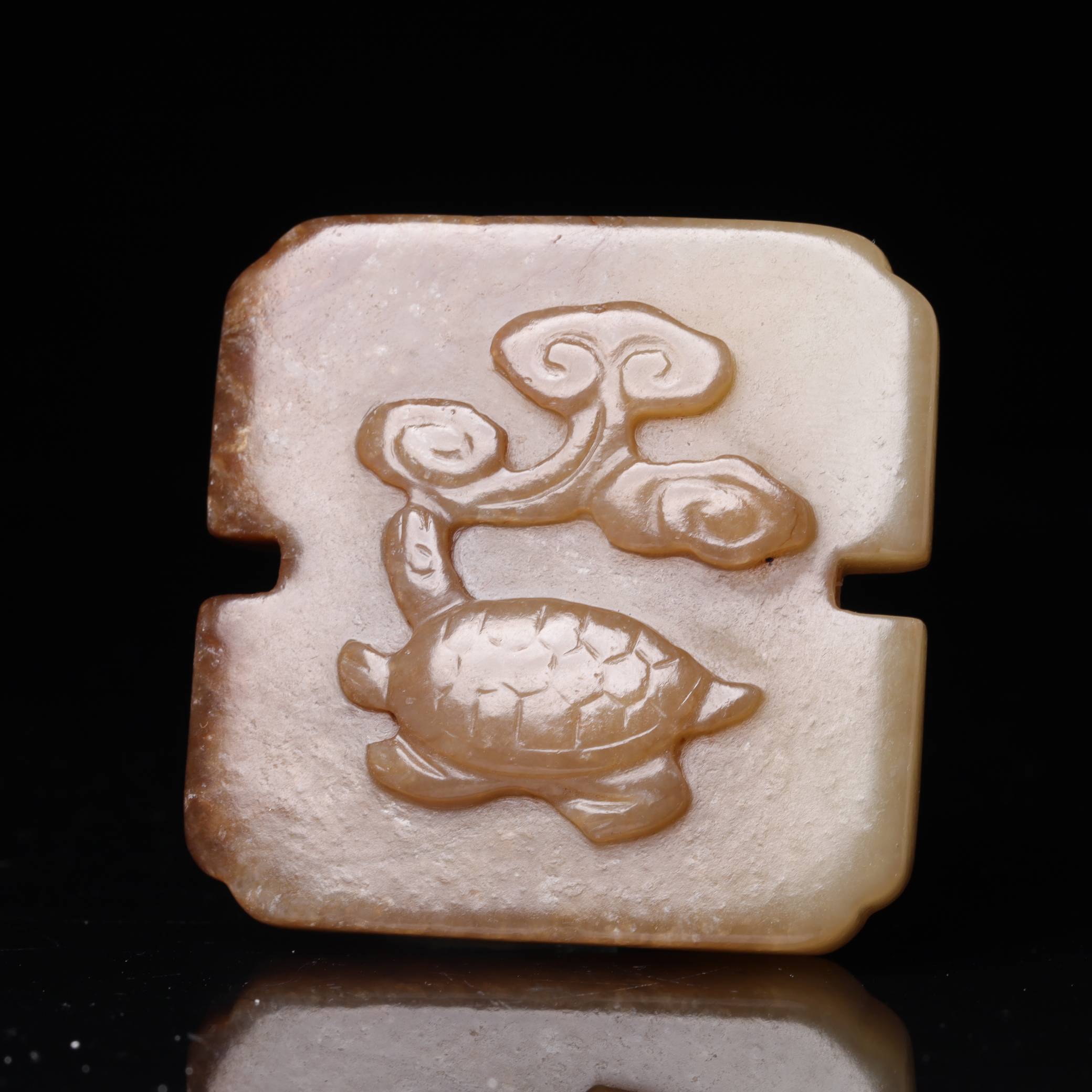 2108明代和田玉龟吐祥云佩1739