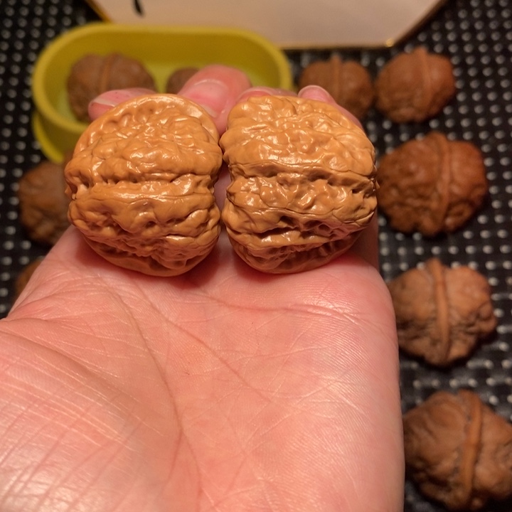 文玩核桃把件四开八腿