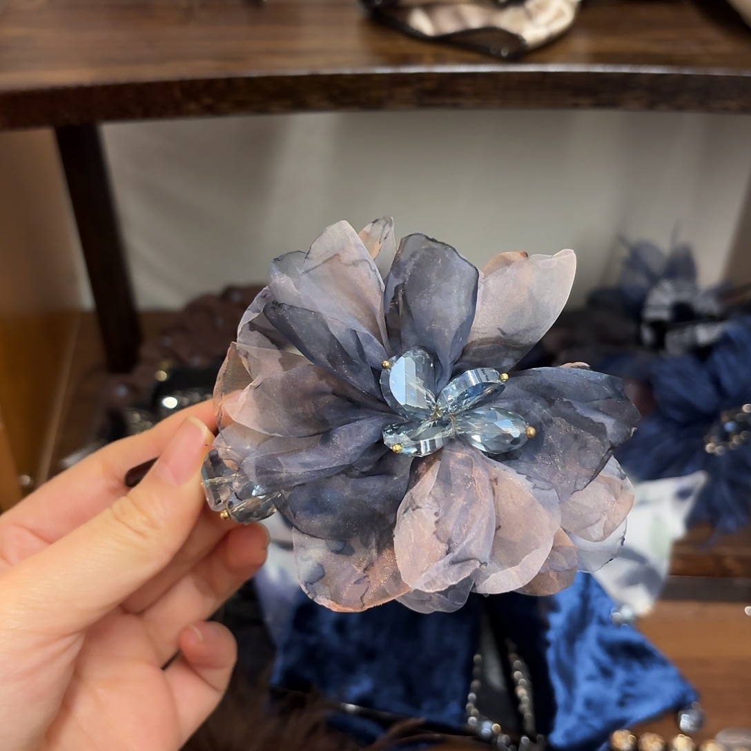 皮质铁合金扭扭夹