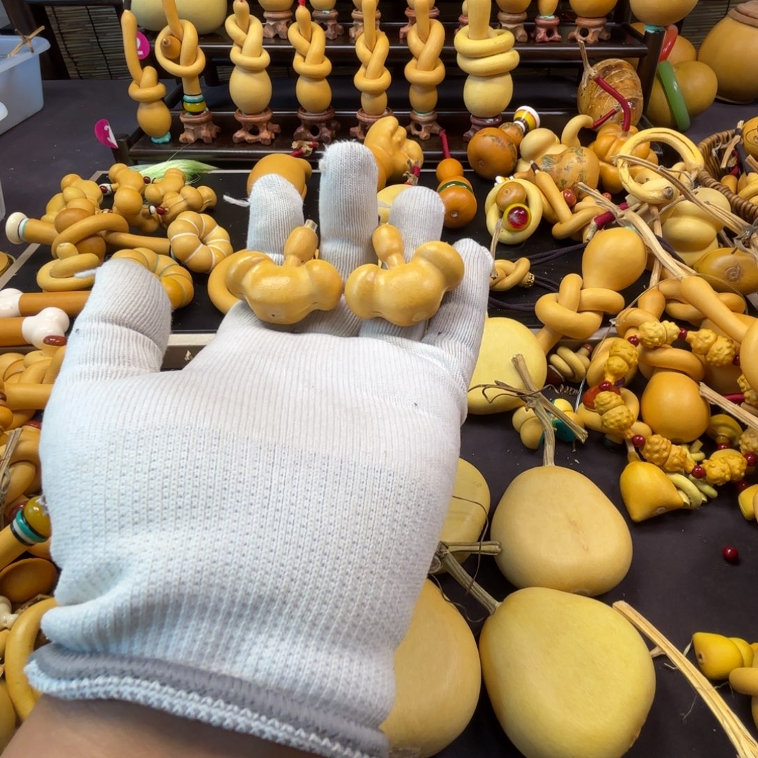 小***姐精品米奇一把抓一把握