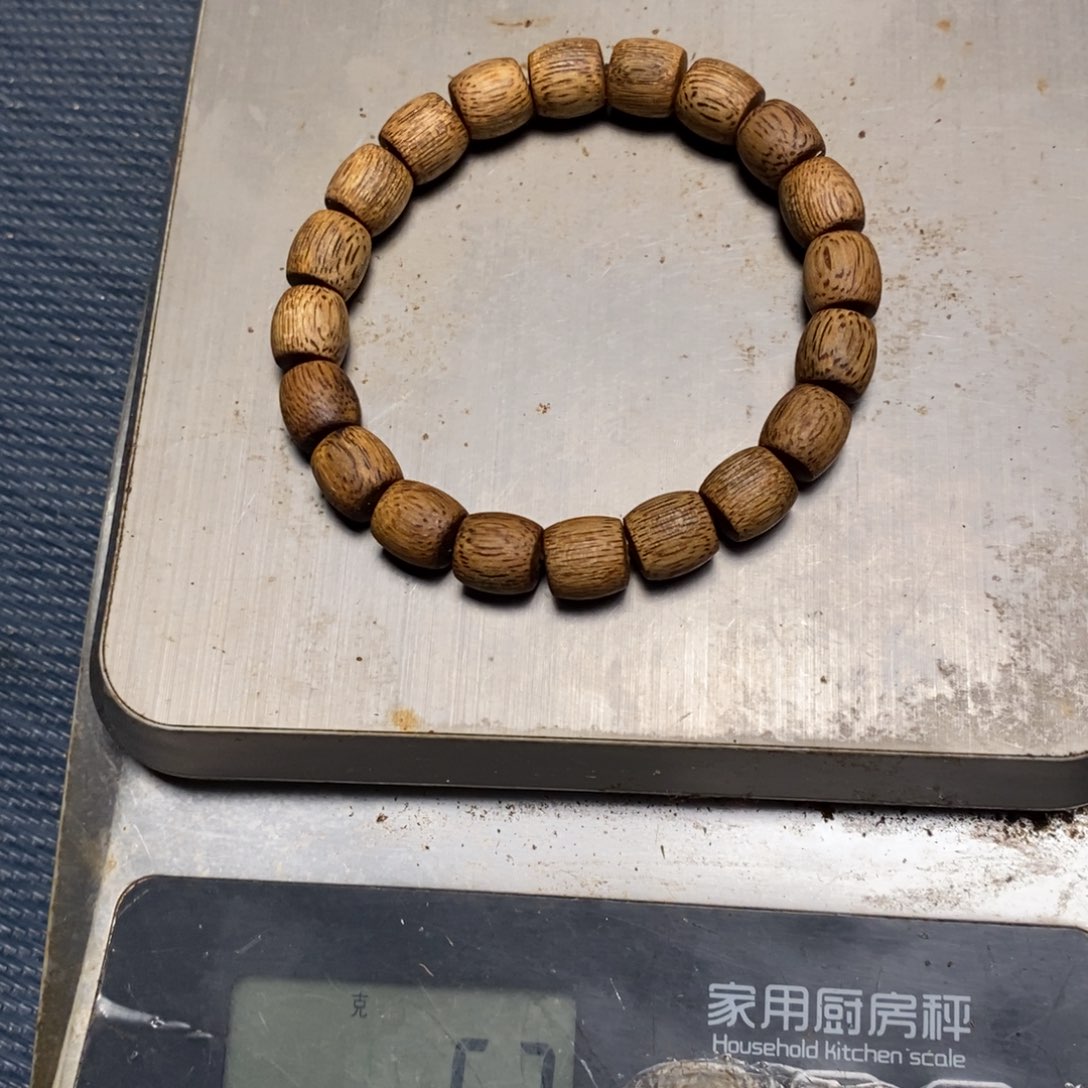 香榧木手工艺非遗技艺竹木根雕及其制品克重：6.