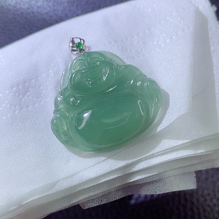 翡翠颈饰18K金镶嵌翡翠