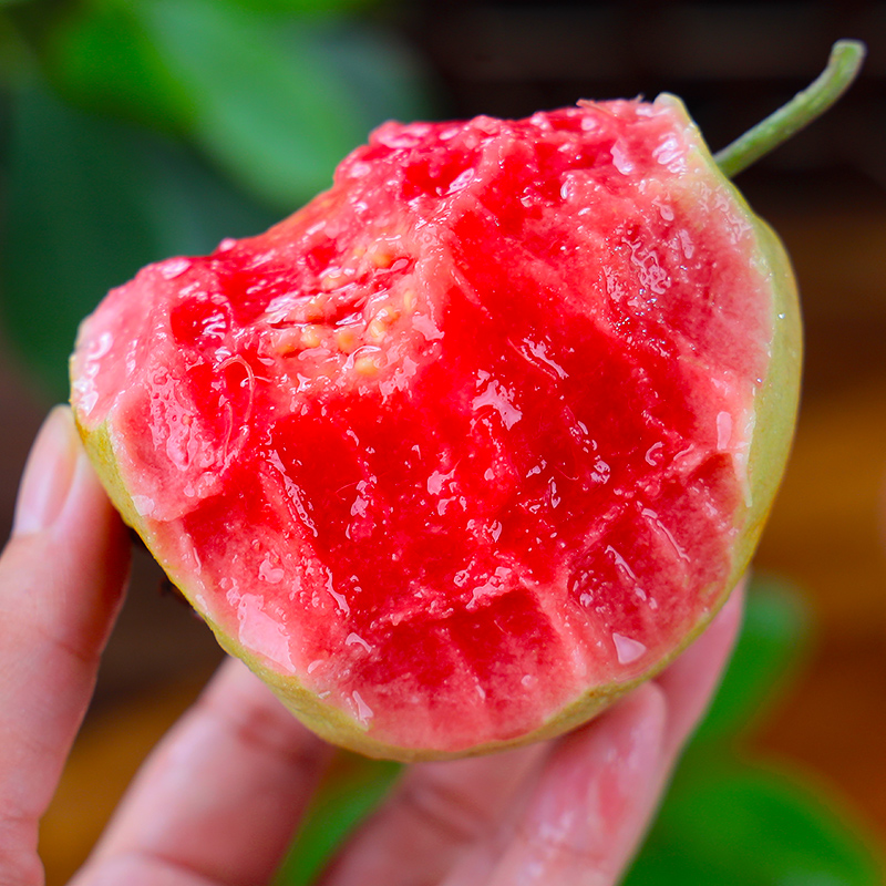正宗广西红心奶油芭乐软糯香甜新鲜水果番石榴产地直发1-5斤包邮