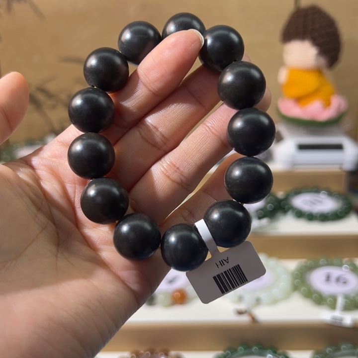 和田玉未镶嵌手串